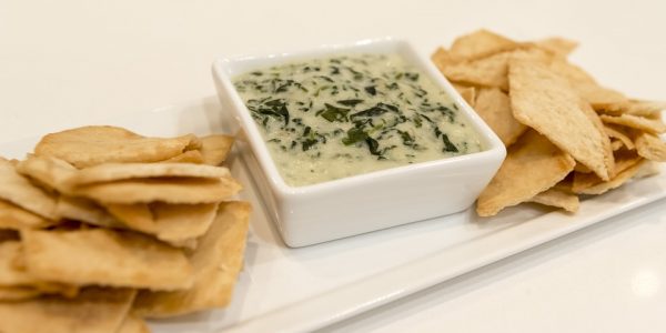 Быстрые закуски, салаты, вторые блюда и фруктовые десерты — для тех случаев, когда гости уже на пороге. Быстрые закуски, салаты, вторые блюда и фруктовые десерты — для тех случаев, когда гости уже на пороге.