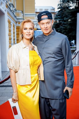 Пореченков, Хабенский, Муцениеце: звезды «зажгли» на первом фестивале после пандемии