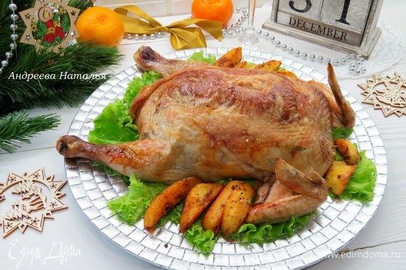 Готовую курочку подаем на праздничный стол! Готовую курочку подаем на праздничный стол!
