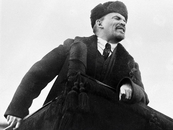 Зачем Ленин хотел заменить русский алфавит латинским