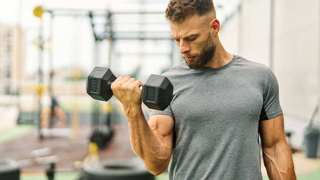 Врач предупредил о риске для здоровья при занятиях спортом без подготовки