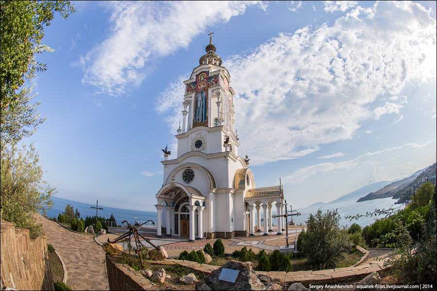 Храм Святителя Николая Мирликийского в Крыму