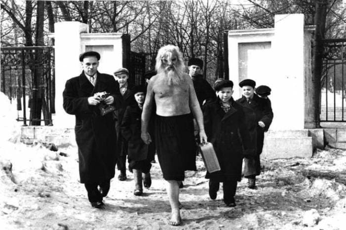 Самый популярный в СССР в 1980-х гг. целитель Порфирий Иванов | Фото: ruspekh.r Самый популярный в СССР в 1980-х гг. целитель Порфирий Иванов | Фото: ruspekh.r