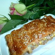 Пирог слоеный с мясом и яйцом, тот да не тот.