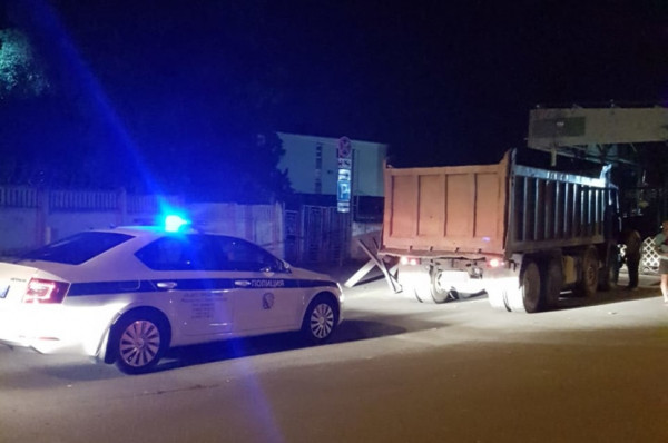 В Севастополе задержали грузовик с пьяным водителем