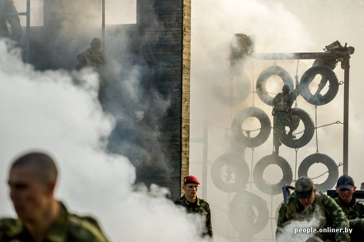 Репортаж с полигона, где спецназовцы сражаются за краповый берет репортаж, с полигона, спецназовцы, сражаются, за краповый берет