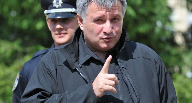 Партия Порошенко обвиняет Авакова в подготовке переворота Партия Порошенко обвиняет Авакова в подготовке переворота