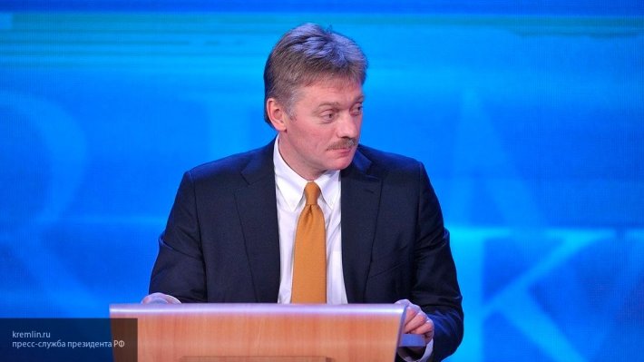 Песков опроверг информацию СМИ о том, что Скрипаль просил разрешения вернуться в Россию