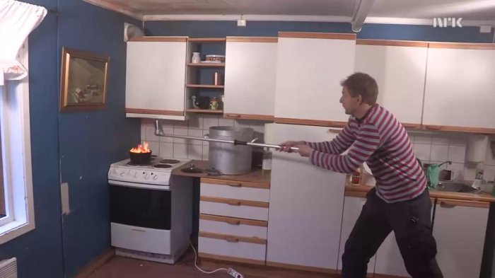 Осторожно!!! Мужчины на кухне! (женщинам смотреть обязательно!) Осторожно!!! Мужчины на кухне! (женщинам смотреть обязательно!)