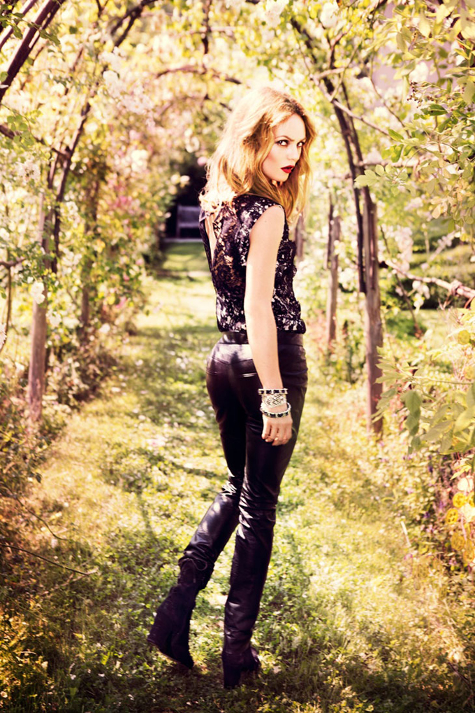 Vanessa-Paradis-Ellen-Von-Unwerth-Madame-Figaro-05.jpg