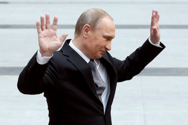 Великий и таинственный Путин управляет несчастной Америкой Великий и таинственный Путин управляет несчастной Америкой