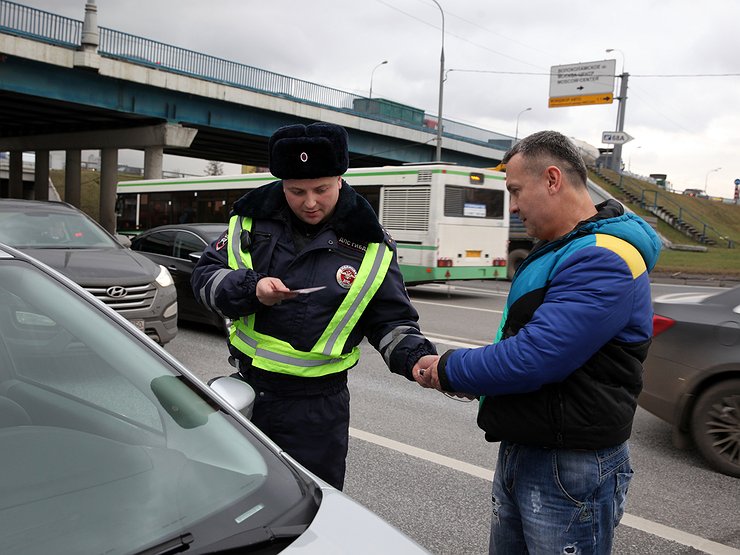 Зачем ГАИшники просят сесть в патрульный автомобиль, и почему не нужно этого делать, если не согласен с нарушением…