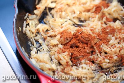 Фотографии рецепта Пребранац (запеченная фасоль с колбасками по-сербски), 05 Пребранац (запеченная фасоль с колбасками по-сербски), Шаг 05