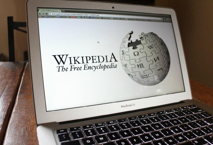 Wikipedia состоит из двух слов: гавайского wiki и английского encyclopedia / Фото: hsto.org Wikipedia состоит из двух слов: гавайского wiki и английского encyclopedia / Фото: hsto.org