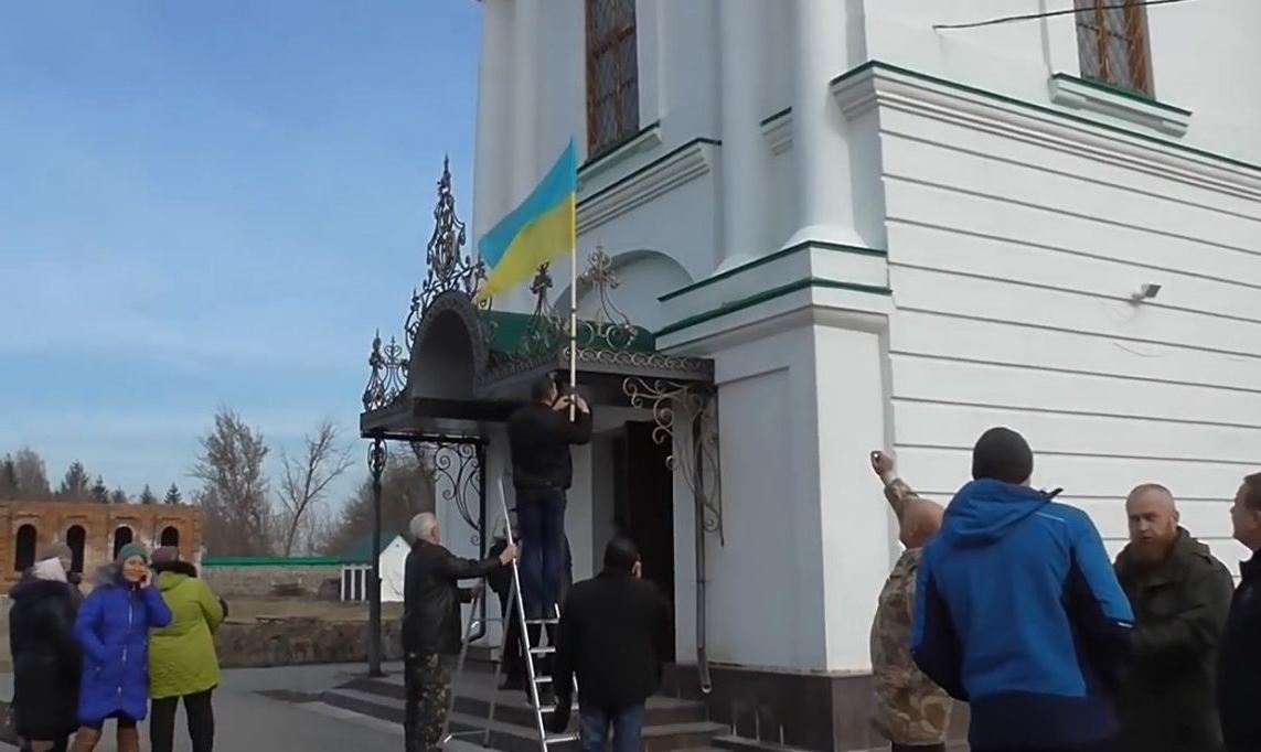 Шокирующие обстоятельства захвата православных храмов на Украине