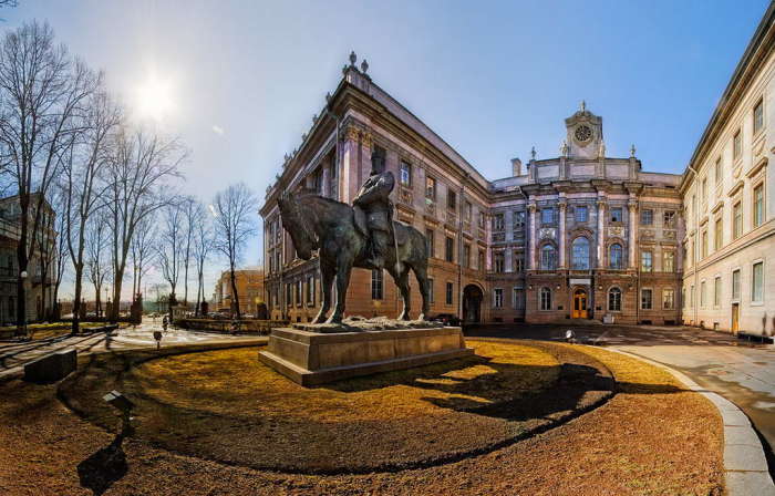Мраморный дворец в Санкт-Петербурге./Фото: ruspalace.ru Мраморный дворец в Санкт-Петербурге./Фото: ruspalace.ru