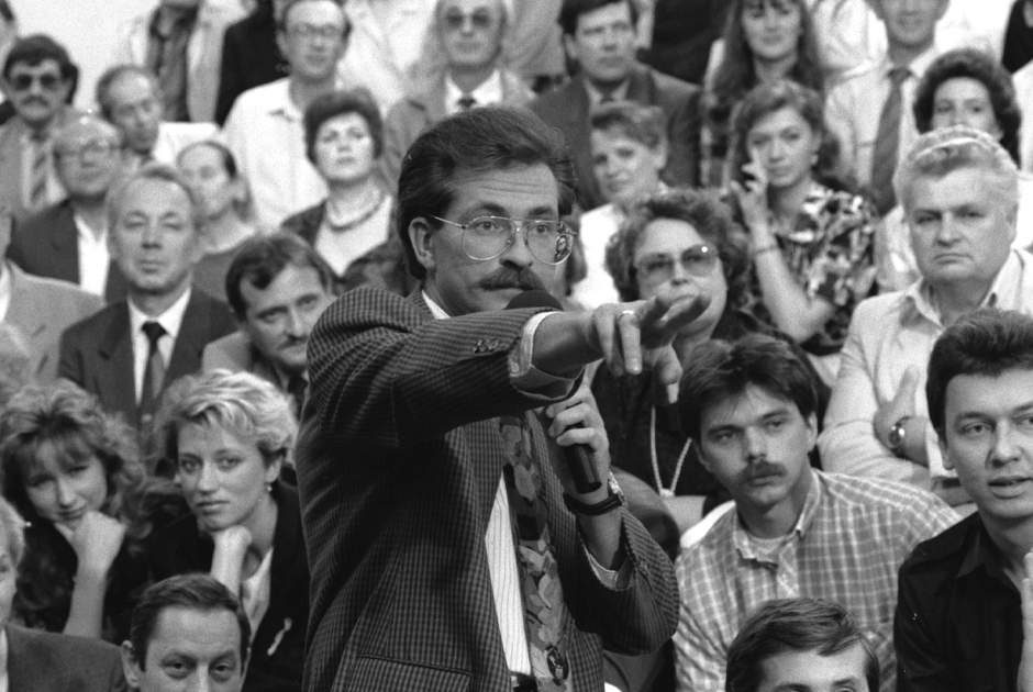 «Влад начал думать, что он неприкасаем». Кто заказал самое громкое убийство 90-х?