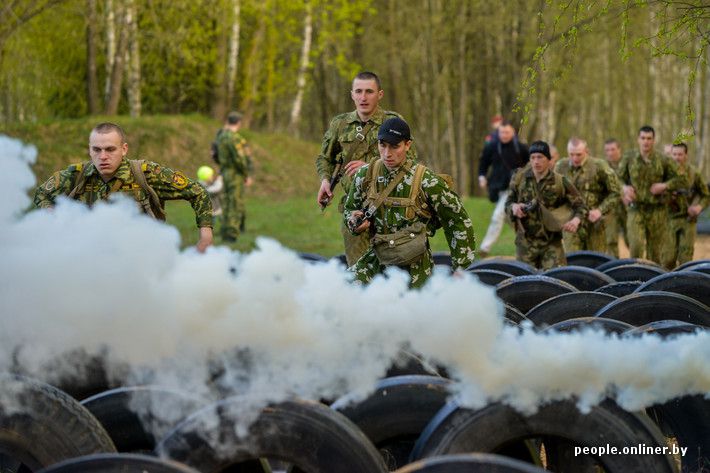 Репортаж с полигона, где спецназовцы сражаются за краповый берет репортаж, с полигона, спецназовцы, сражаются, за краповый берет