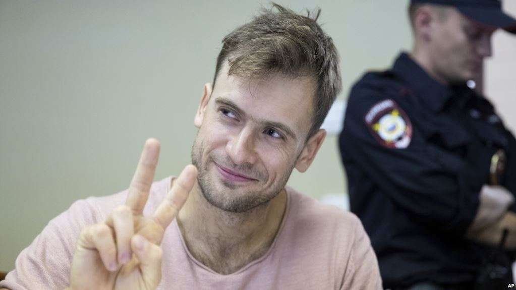 14 удивительных фактов о Петре Верзилове, который основал арт-группу «Война»