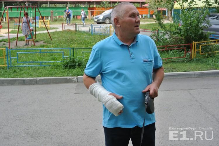 Он сломал все пальцы на руке, но поймал малышку, упавшую с 8 этажа. Герой! Он сломал все пальцы на руке, но поймал малышку, упавшую с 8 этажа. Герой!