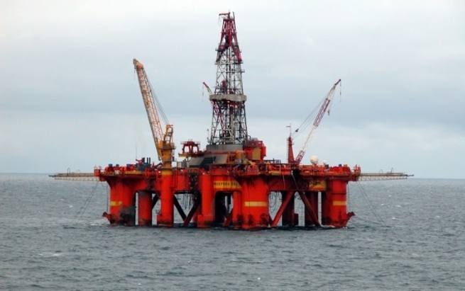 Россия с помощью Китая обходит санкции и качает газ с вышек в Черном море Россия с помощью Китая обходит санкции и качает газ с вышек в Черном море