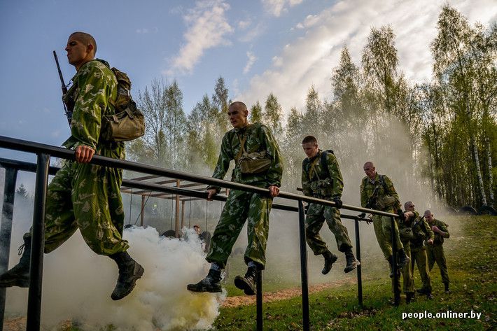 Репортаж с полигона, где спецназовцы сражаются за краповый берет репортаж, с полигона, спецназовцы, сражаются, за краповый берет