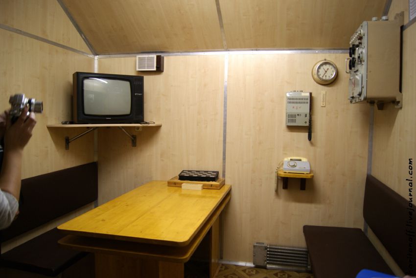 поезд, оружие, экскурсия