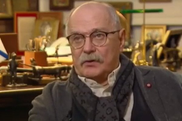 «Что эти овцы вытворяют»: Никите Михалкову не понравился новый номер резиденток Comedy Woman «Что эти овцы вытворяют»: Никите Михалкову не понравился новый номер резиденток Comedy Woman