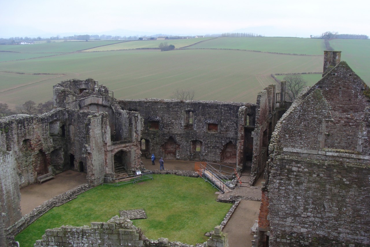 Замки Англии: Раглан (Raglan Castle)