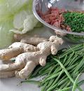 Трубочки из капусты со свининой