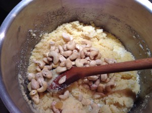 Кешью с манкой для халавы