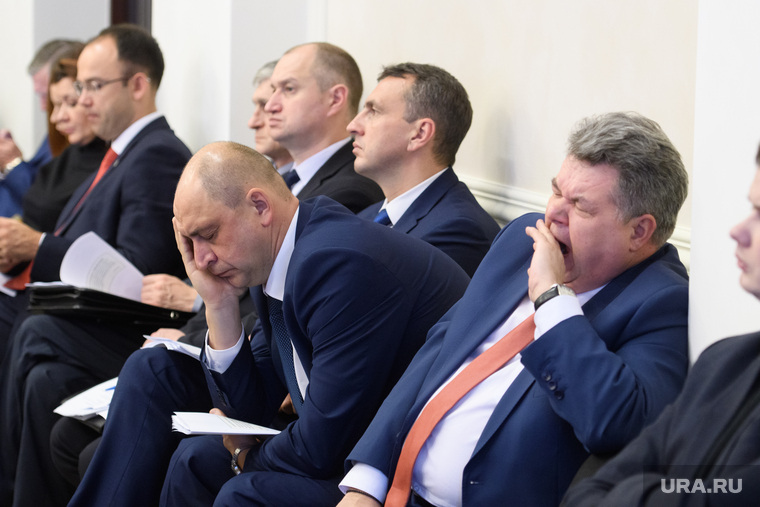 Совещание в полпредстве с главами регионов УрФО по экологии. Екатеринбург, совещание, сон, чиновник, скука, тоска, усталость, заседание, буженинов евгений, безделие