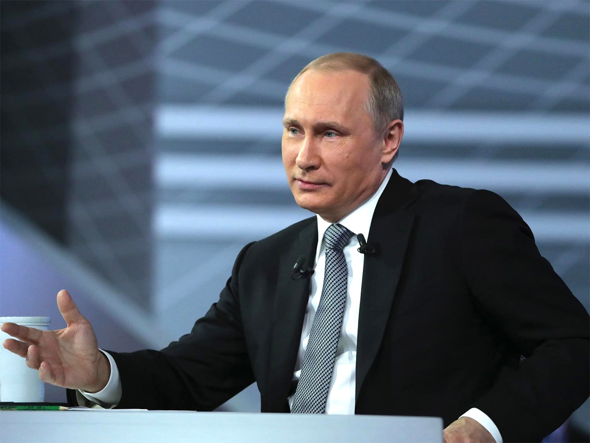 Статья Путина вызвала оглушительный треск!