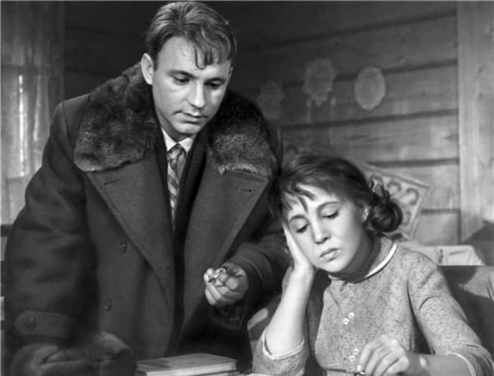 Как кошка с собакой: 5 красивых советских кинопар, которые в реальной жизни друг друга терпеть не могли Как кошка с собакой: 5 красивых советских кинопар, которые в реальной жизни друг друга терпеть не могли