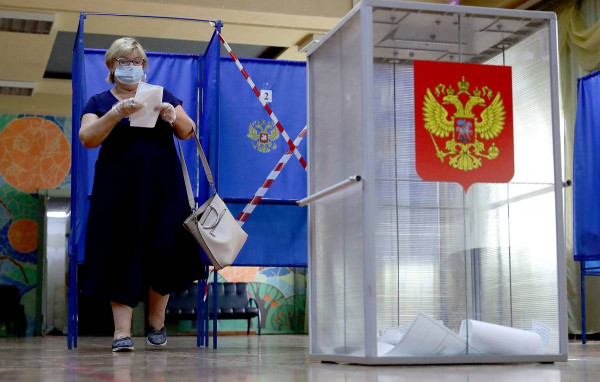 Почти 78% россиян поддержали поправки в Конституцию РФ