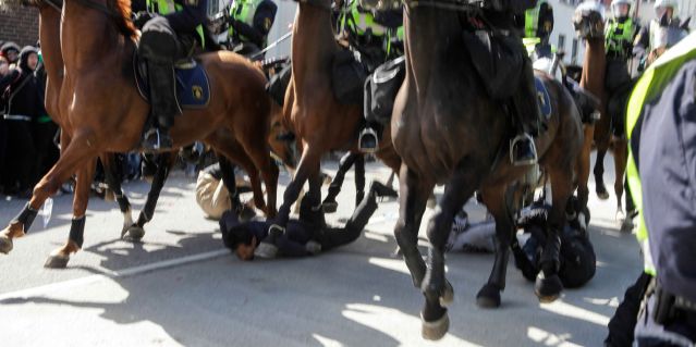 Швеция: вооружённая часть майдана началась?