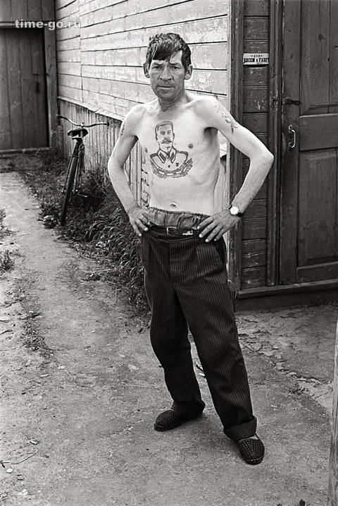 Жизнь в СССР в 60–70-х годах глазами российского фотографа, который эмигрировал на Запад. Жизнь в СССР в 60–70-х годах глазами российского фотографа, который эмигрировал на Запад.