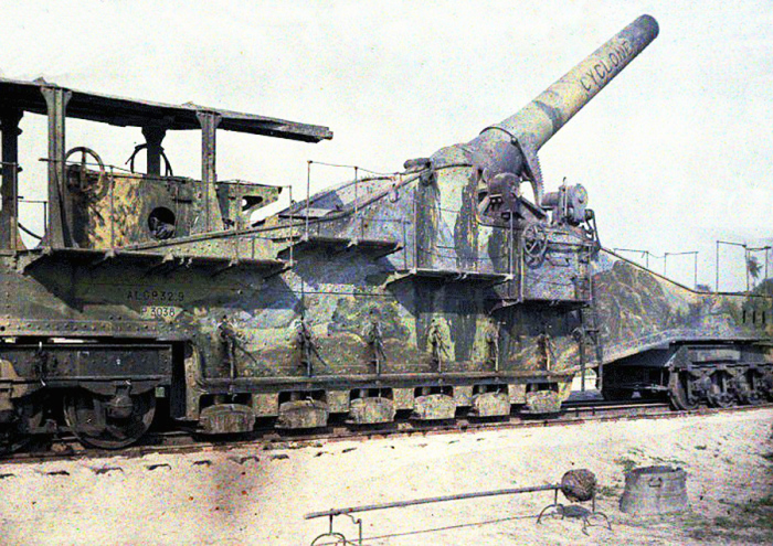 Французское дальнобойное орудие калибра 320 мм, 1917 год. | Фото: visualhistory.livejournal.com. Французское дальнобойное орудие калибра 320 мм, 1917 год. | Фото: visualhistory.livejournal.com.