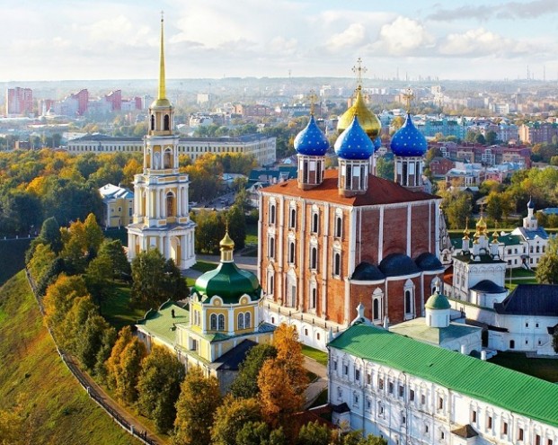 Рязанец после развода потребовал с бывшей жены «вернуть» грудь, зубы и волосы