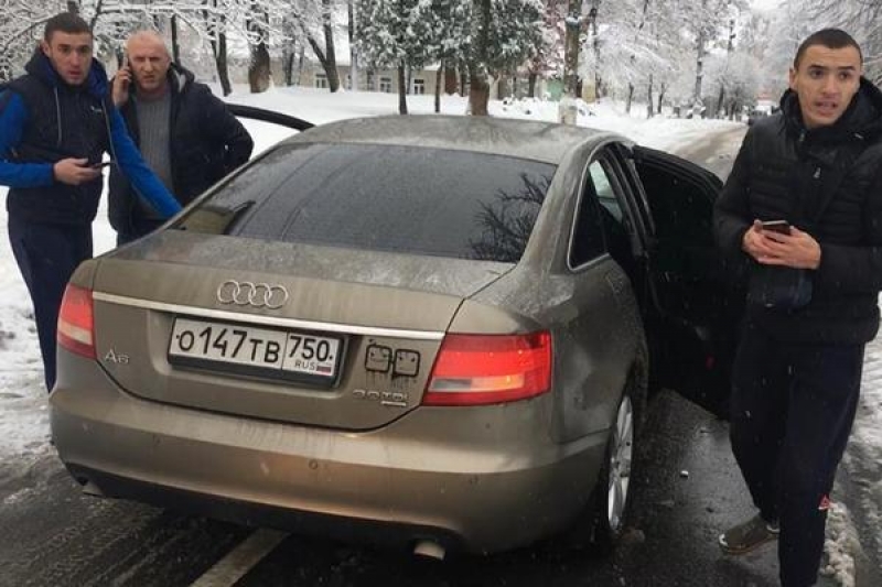 ''Атошник еб*ный!''. В Ивано-франковской области  избили 