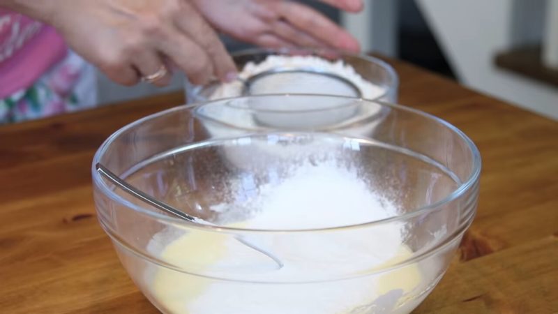 Молниеносные пирожки без духовки и дрожжей Молниеносные пирожки без духовки и дрожжей