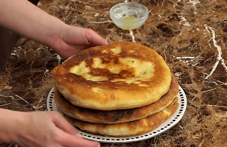 Аппетитные лепешки с картошкой: это лучше, чем хлеб и без дрожжей Аппетитные лепешки с картошкой: это лучше, чем хлеб и без дрожжей
