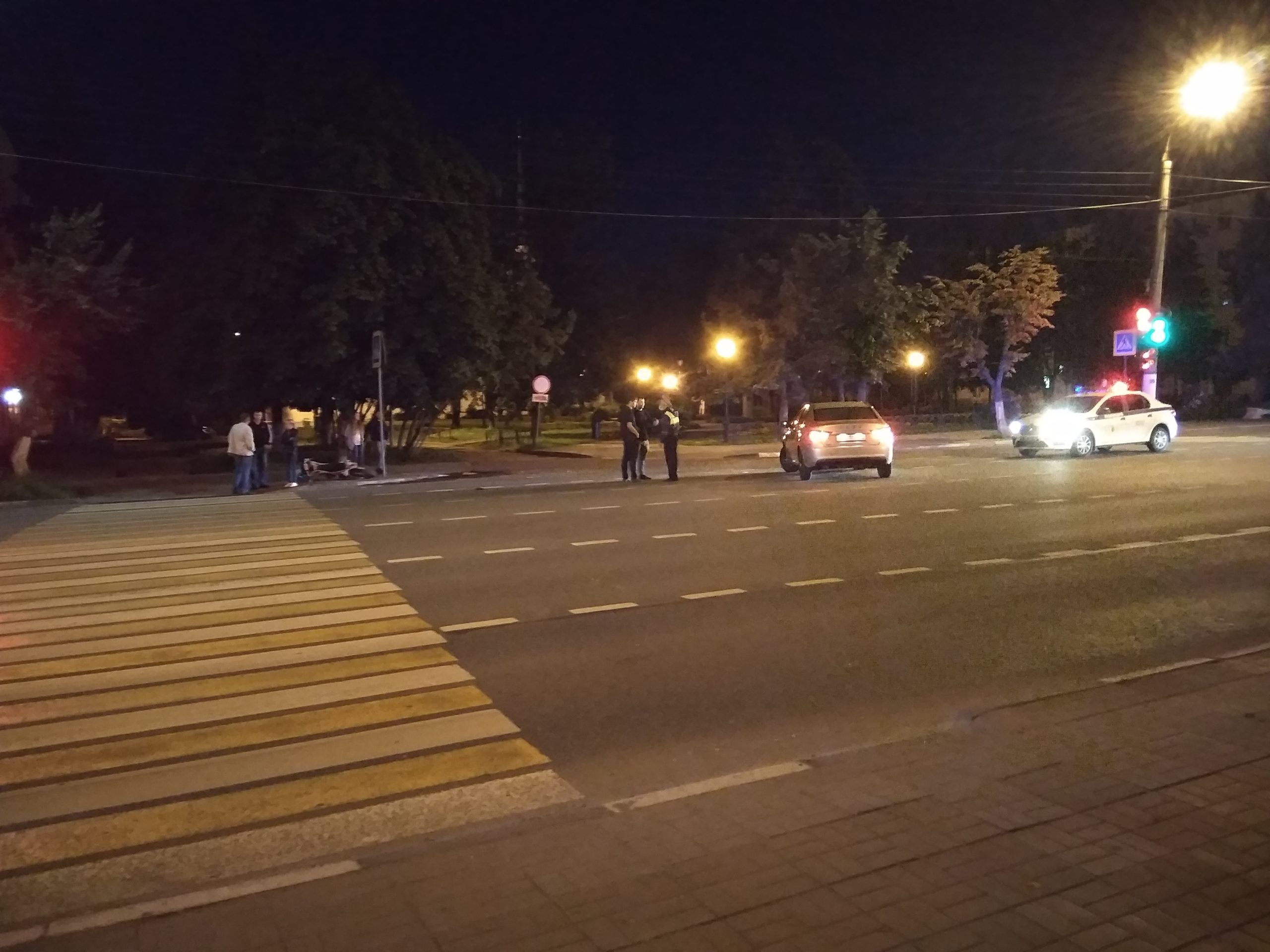 На перекрёстке в Твери «Лада» сбила мотоциклиста