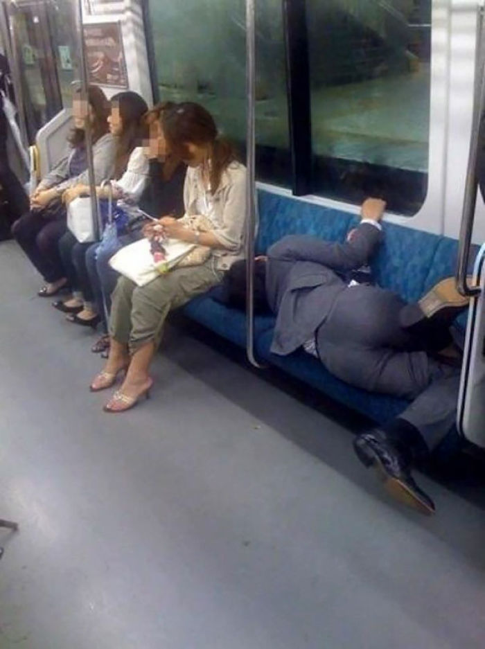 Who Says You Can't Sleep Comfortably On The Subway?