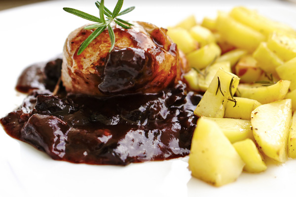 Что сделать со сливой пока она не испортилась