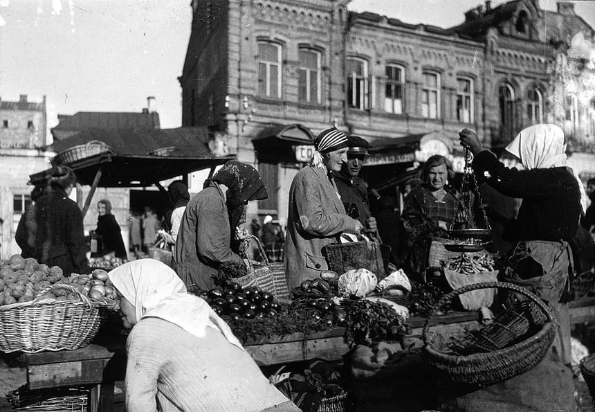 Торговля при Сталине, Хрущеве, Брежневе и Горбачеве