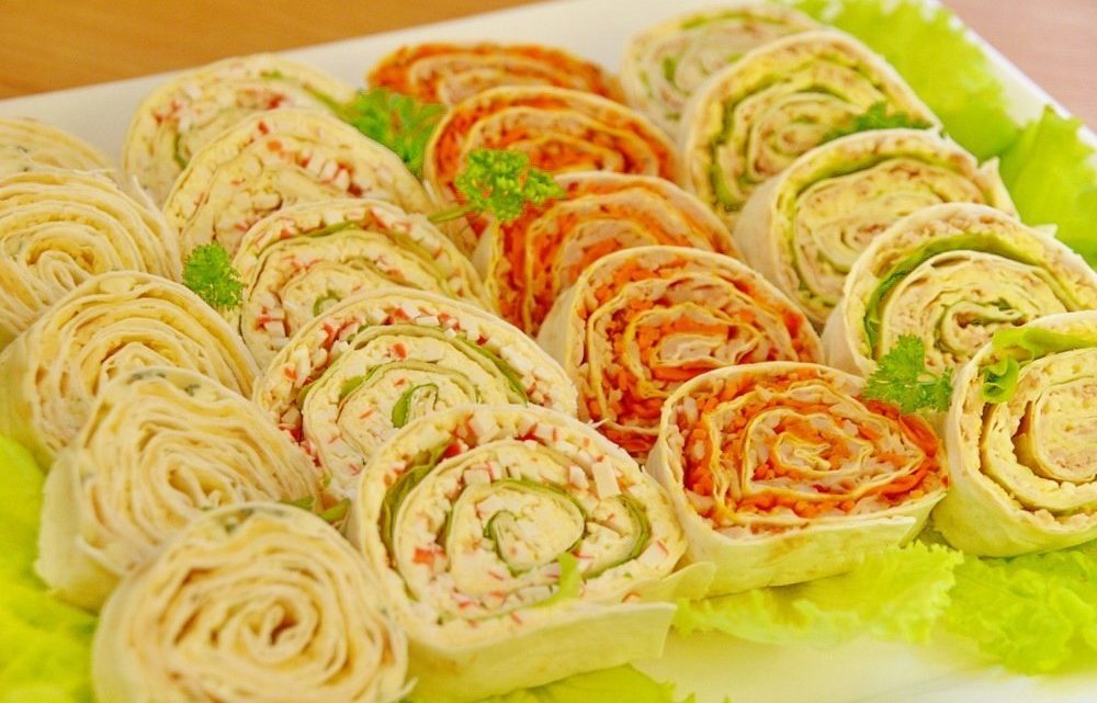 20 самых вкусных начинок для рулета из лаваша. 20 самых вкусных начинок для рулета из лаваша.