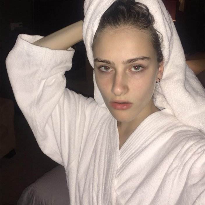 “Я очень скучаю…” 17-летняя дочь Динамита рассказала о том, как мучительно страдает после смерти отца “Я очень скучаю…” 17-летняя дочь Динамита рассказала о том, как мучительно страдает после смерти отца