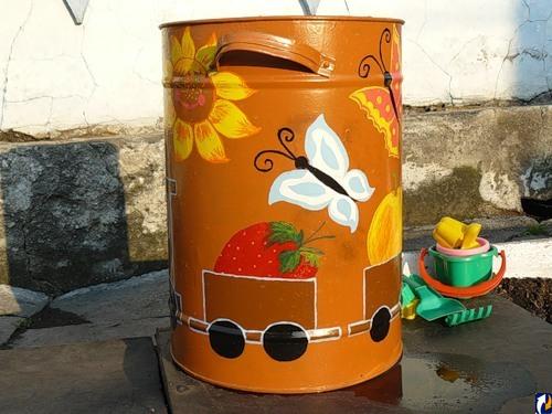 Разные садовые бочки