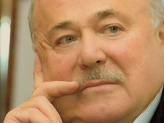 Калягин: слияние Александринки и Волковского театра может стать началом оптимизации Калягин: слияние Александринки и Волковского театра может стать началом оптимизации